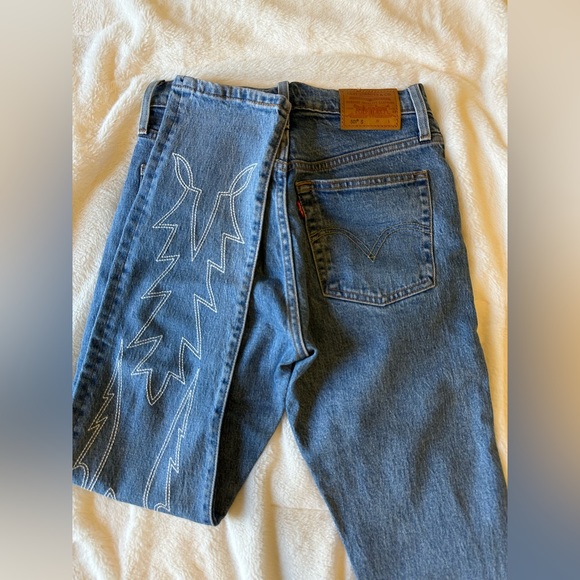 Levi’s 501® STRETCH SKINNY EMBROIDERED WOMEN'S JEANS - Picture 4 of 6